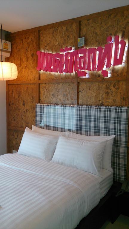 De Ja Moon Hostel Chiang Mai Værelse billede