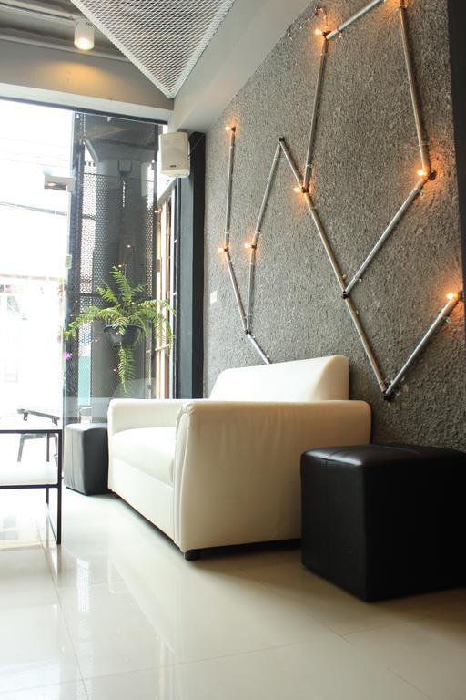 De Ja Moon Hostel Chiang Mai Eksteriør billede