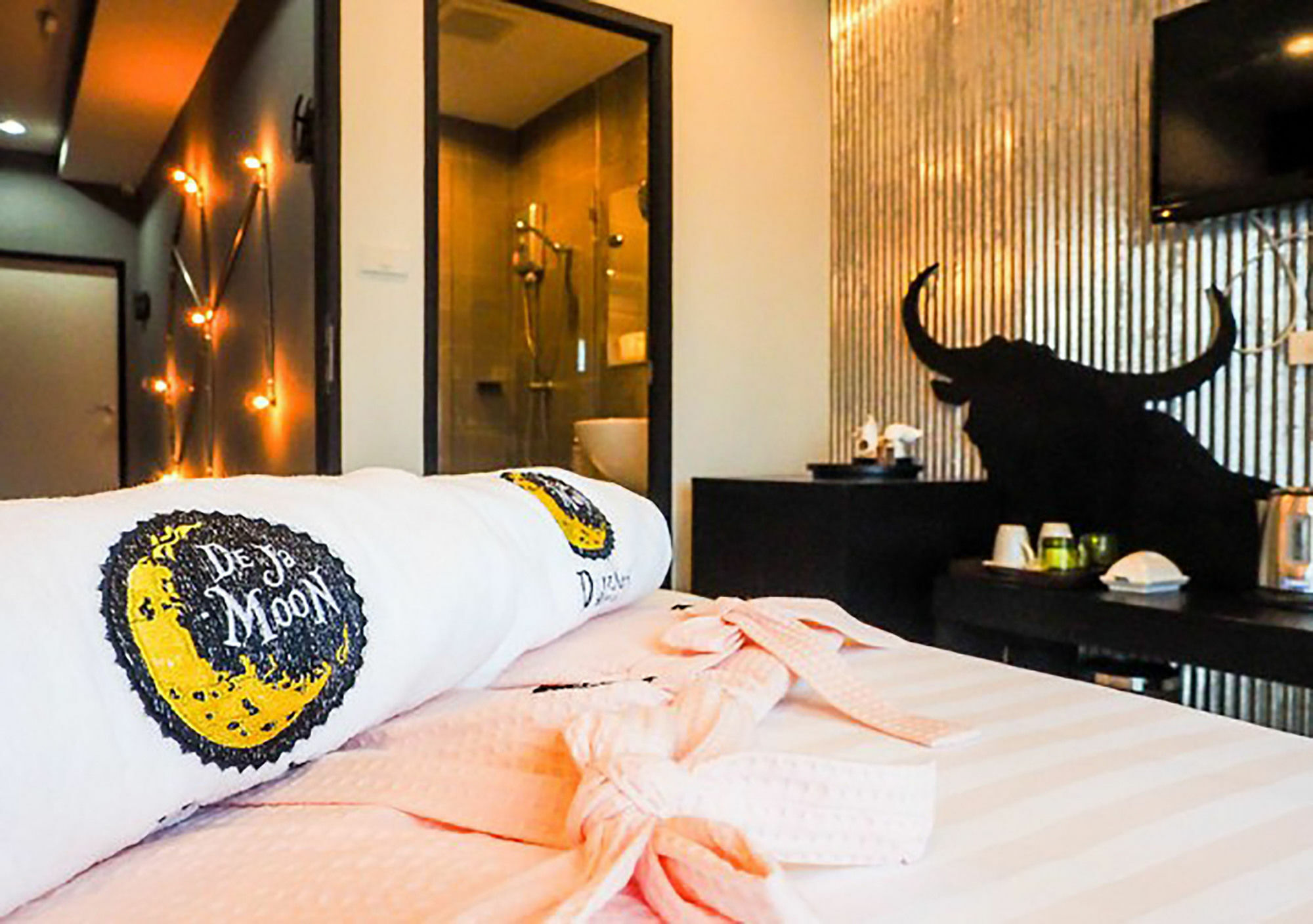 De Ja Moon Hostel Chiang Mai Eksteriør billede